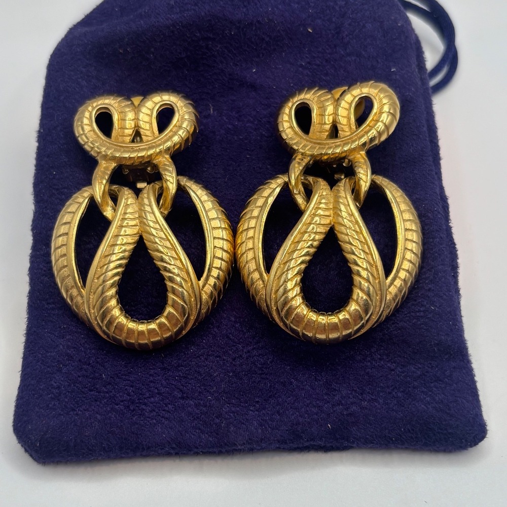 Erwin Pearl Vintage Gold Tone Ribbed Door Knocker Clip On Earrings Statement